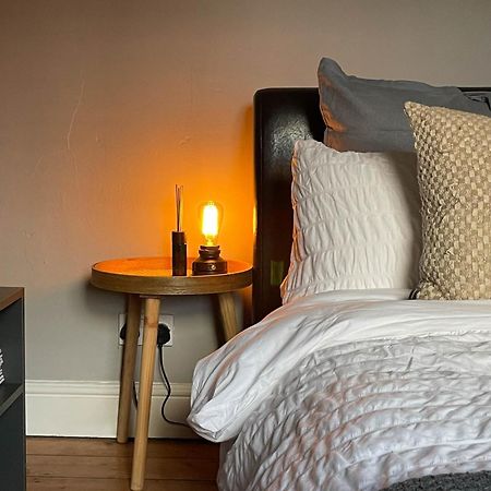 Townhouse In Trendy Suburb Of Hoole Apartment Chester Ngoại thất bức ảnh
